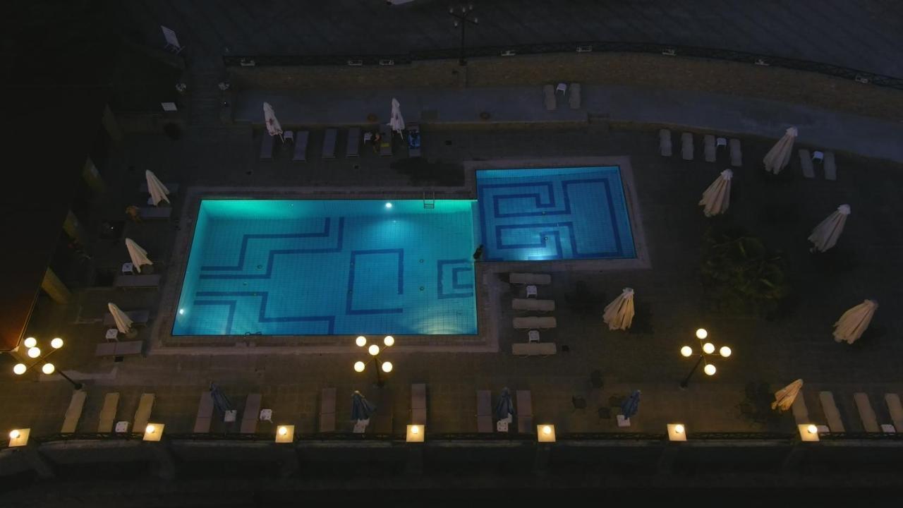 Hotel Αchillion Grevena Exteriör bild