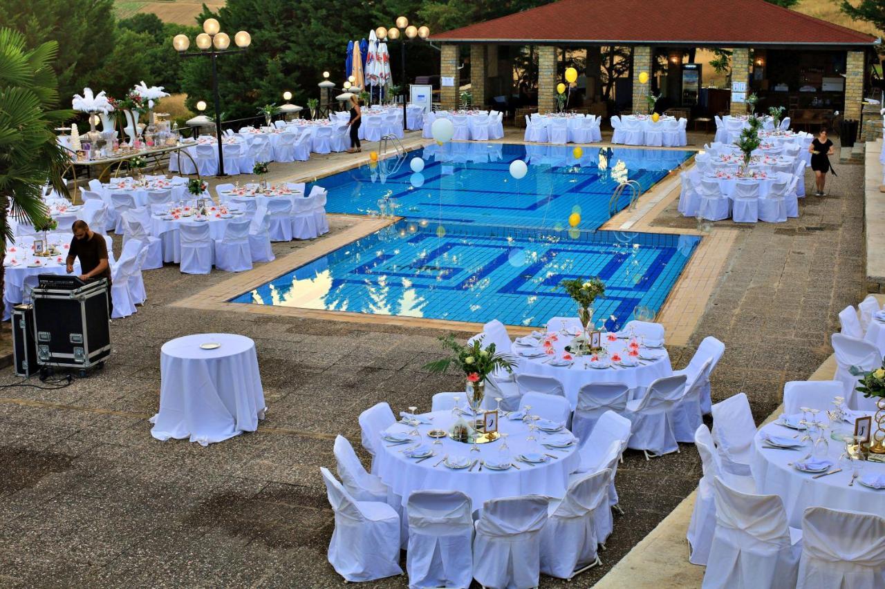Hotel Αchillion Grevena Exteriör bild